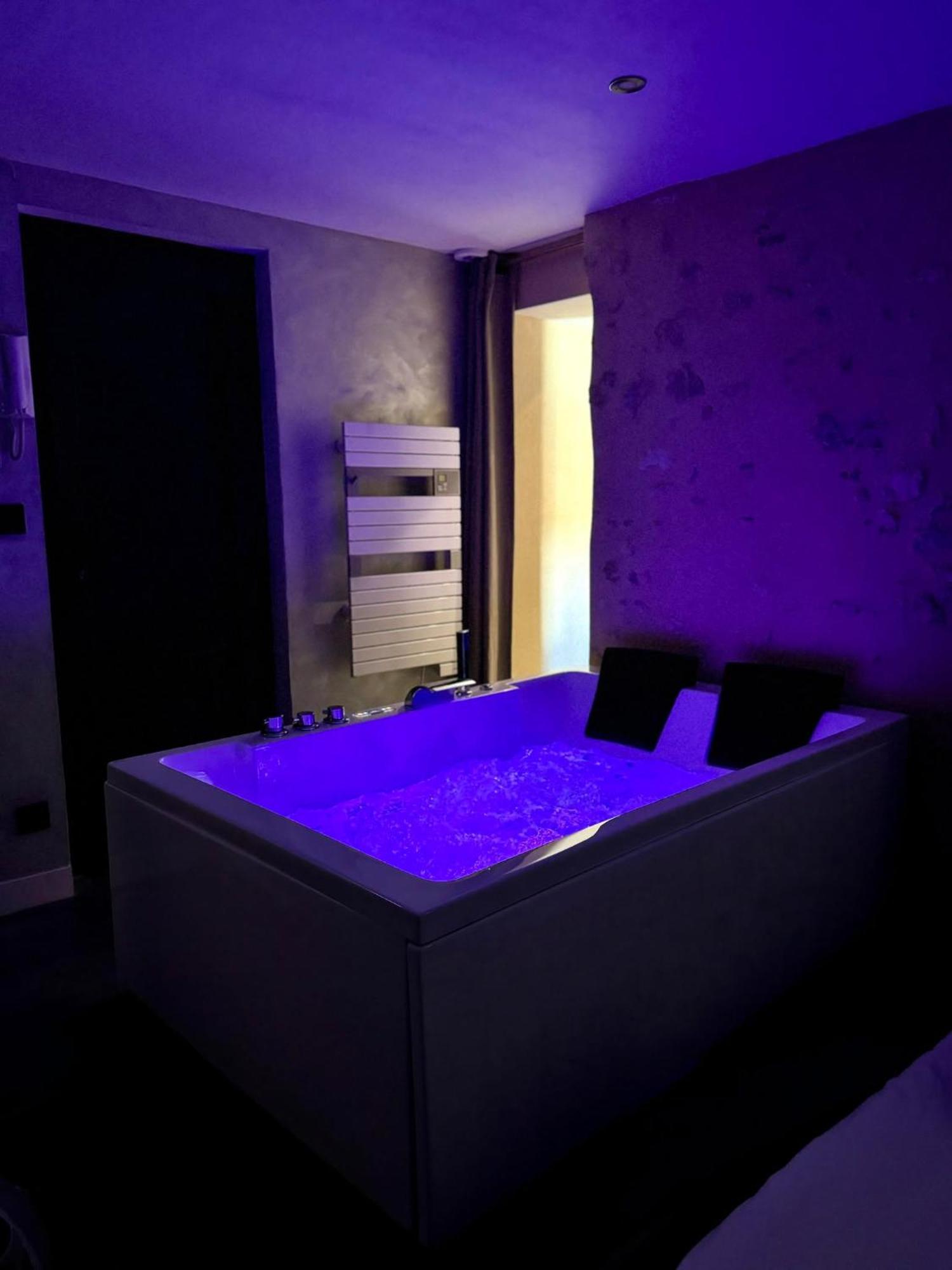 Love Queen Spa Detente Blois Kültér fotó