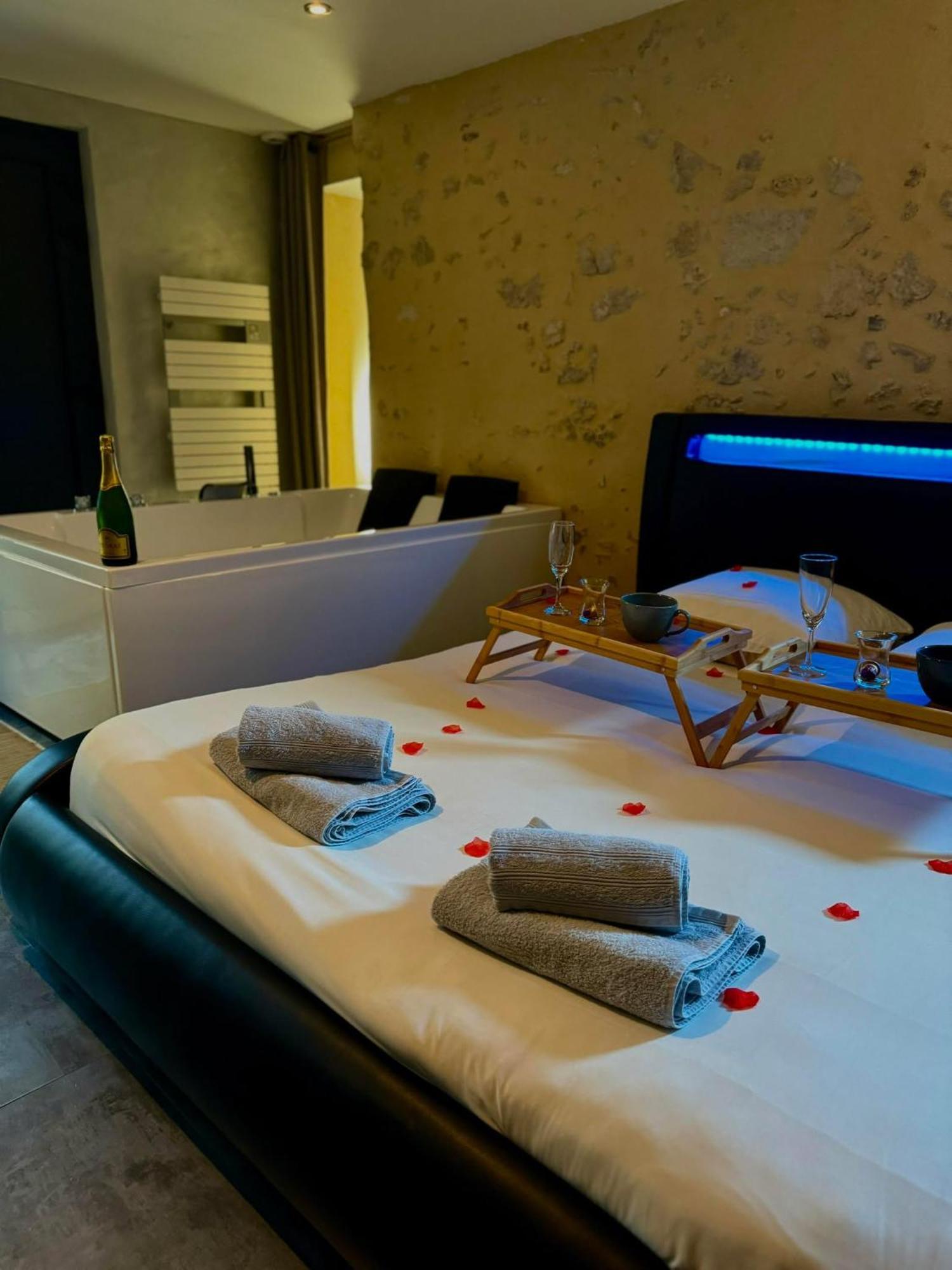 Love Queen Spa Detente Blois Kültér fotó