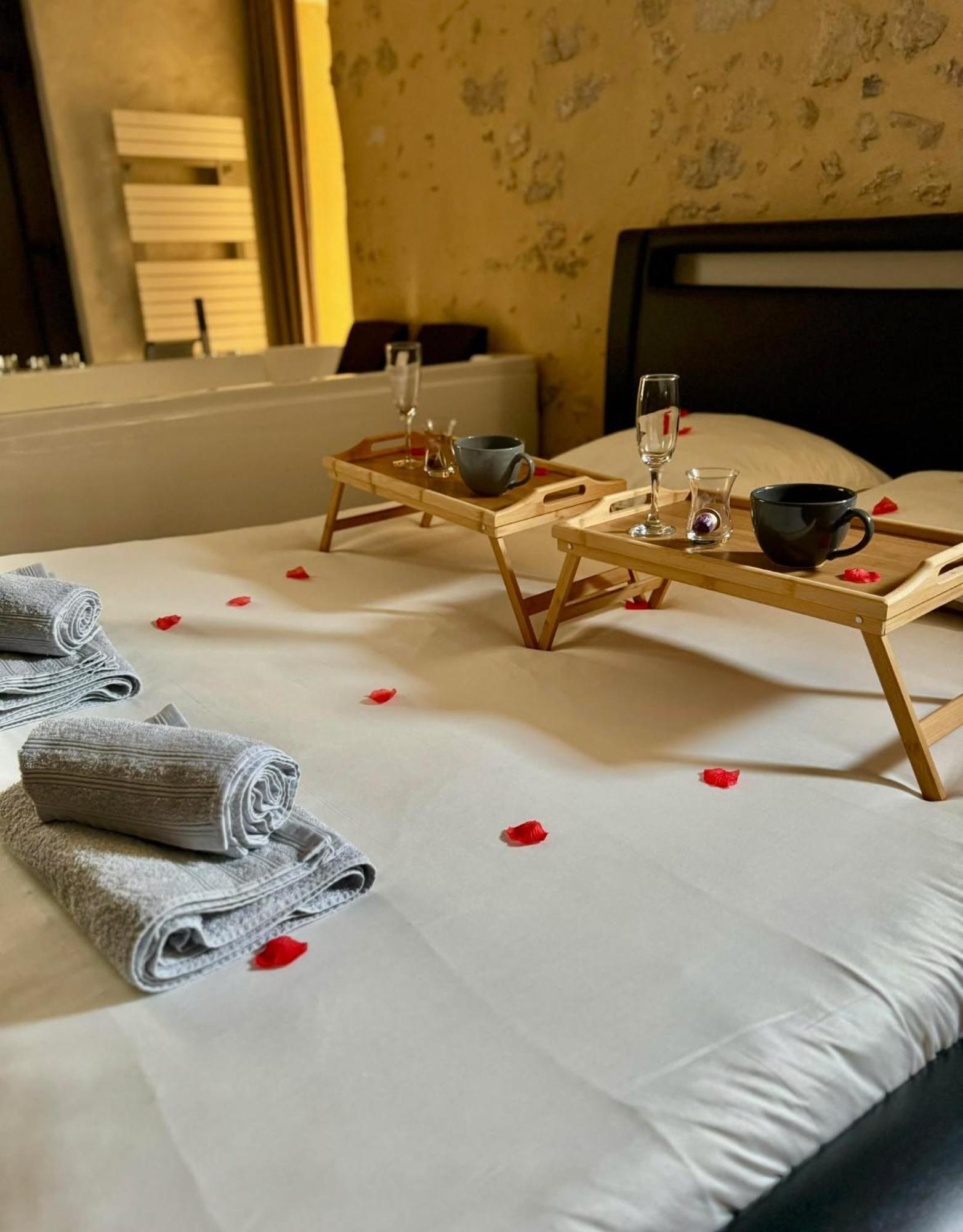Love Queen Spa Detente Blois Kültér fotó